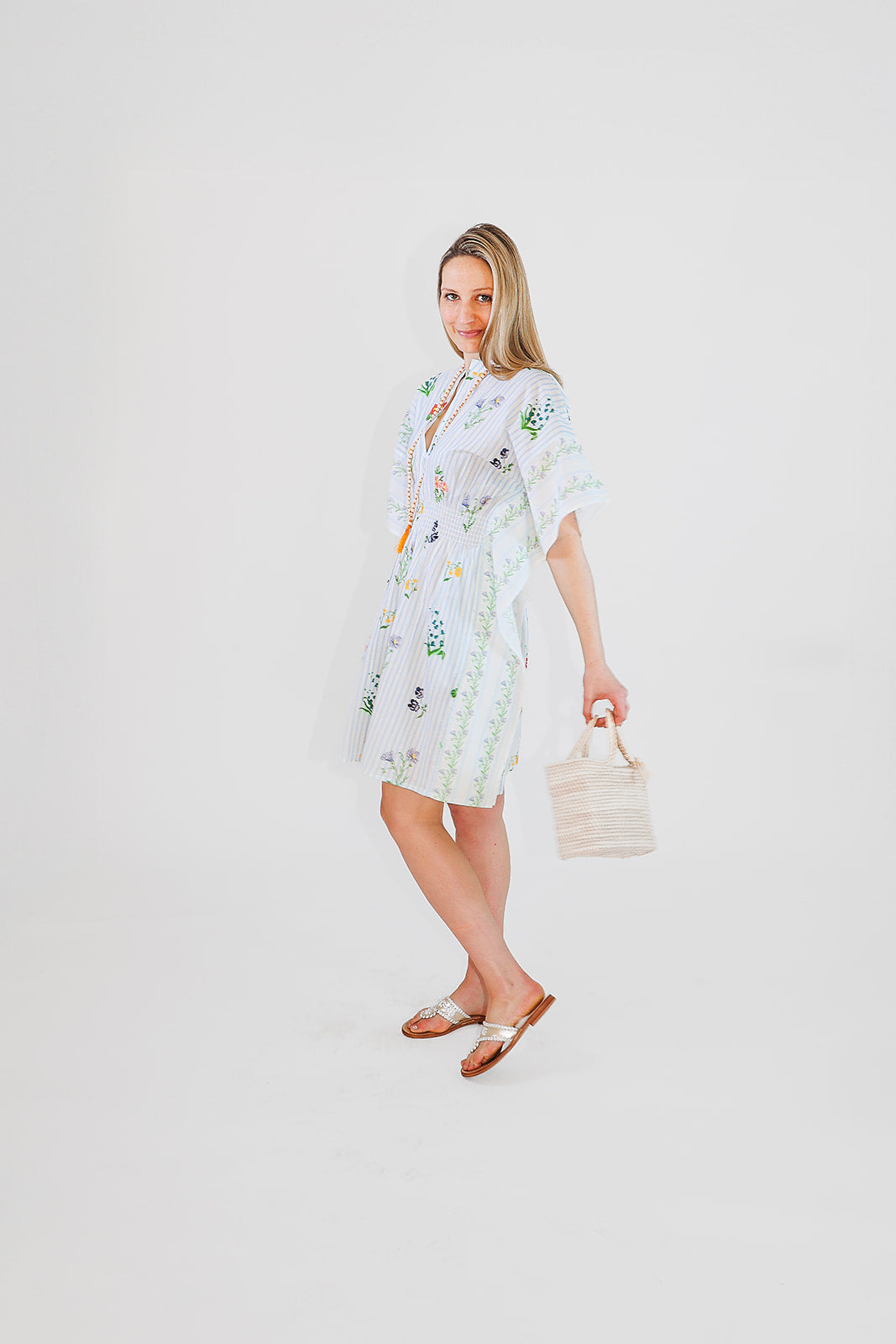Model in kaftan