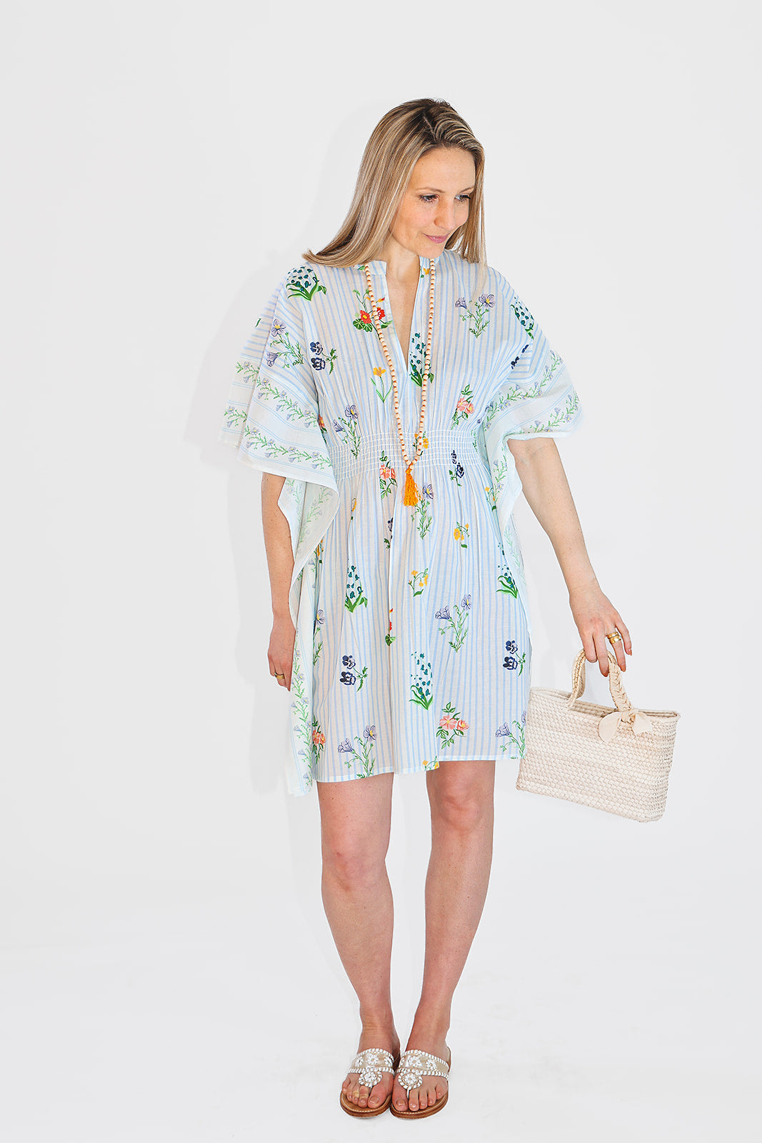 Model in kaftan