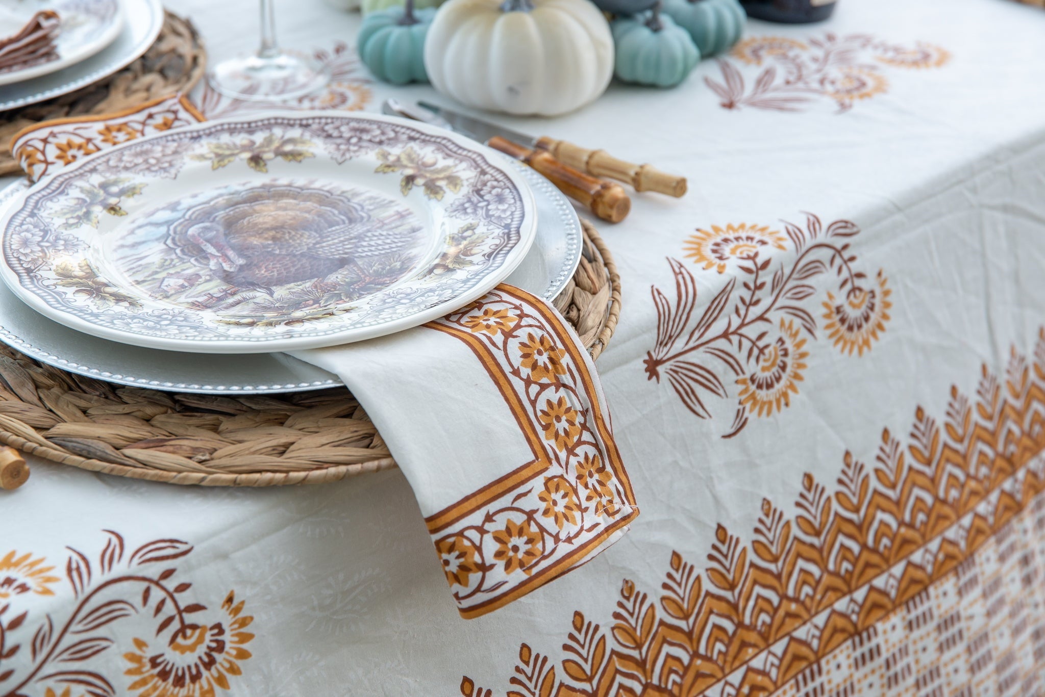 Give Thanks Tablecloth and Napkin Set